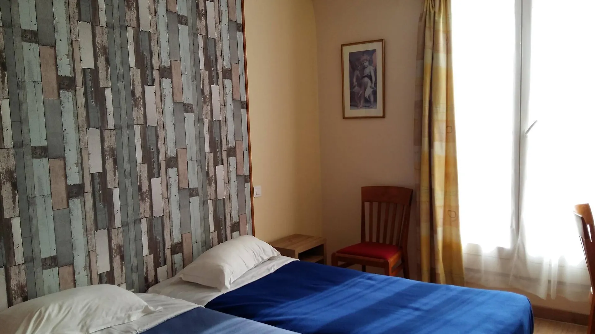 Hotel Roi Rene Paris